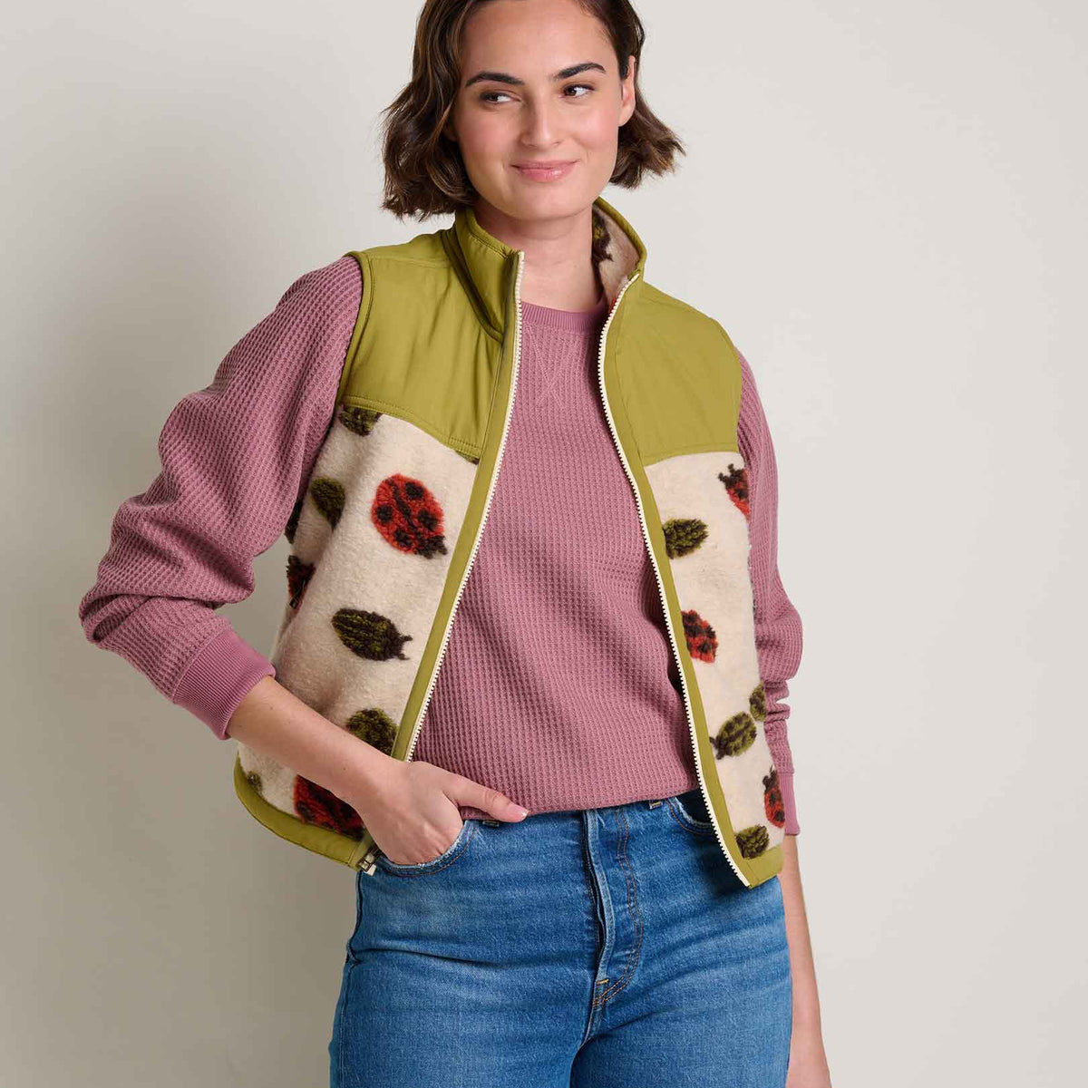 T1081102-Barley_Ladybugs-