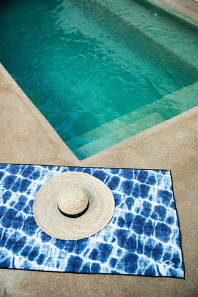 Nomadix Original Towel: Agua Blue
